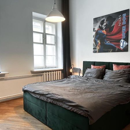 Old Town Home Of Evil Dog VNO Extérieur photo