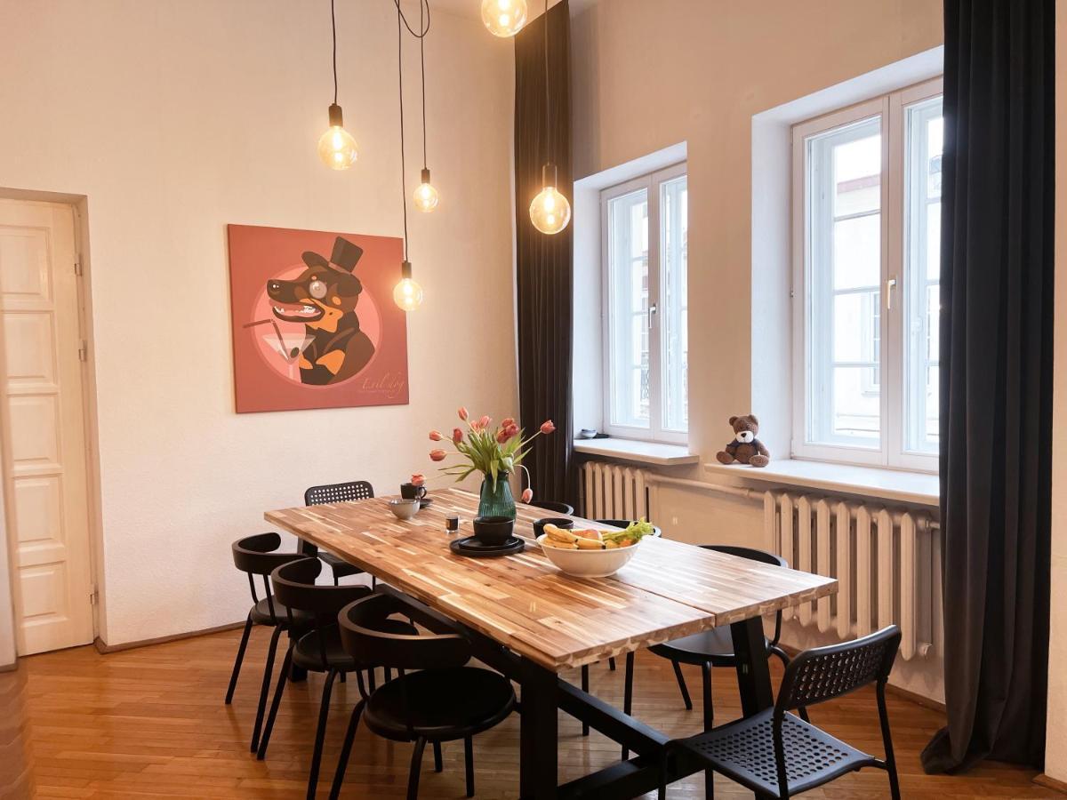 Old Town Home Of Evil Dog VNO Extérieur photo